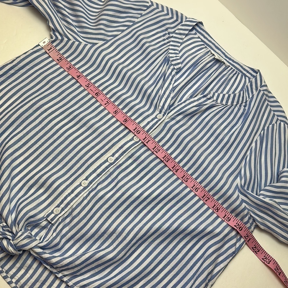 BeachLunchLounge‎ Tanji White Blue Striped Tie Front Top Medium Lyocell Blend - Picture 4 of 14